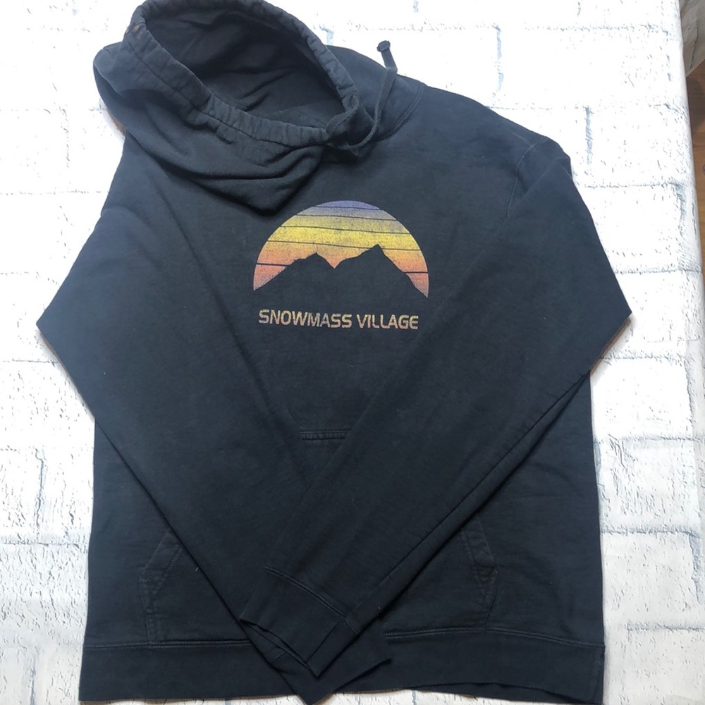 🔹Vintage Hoodie